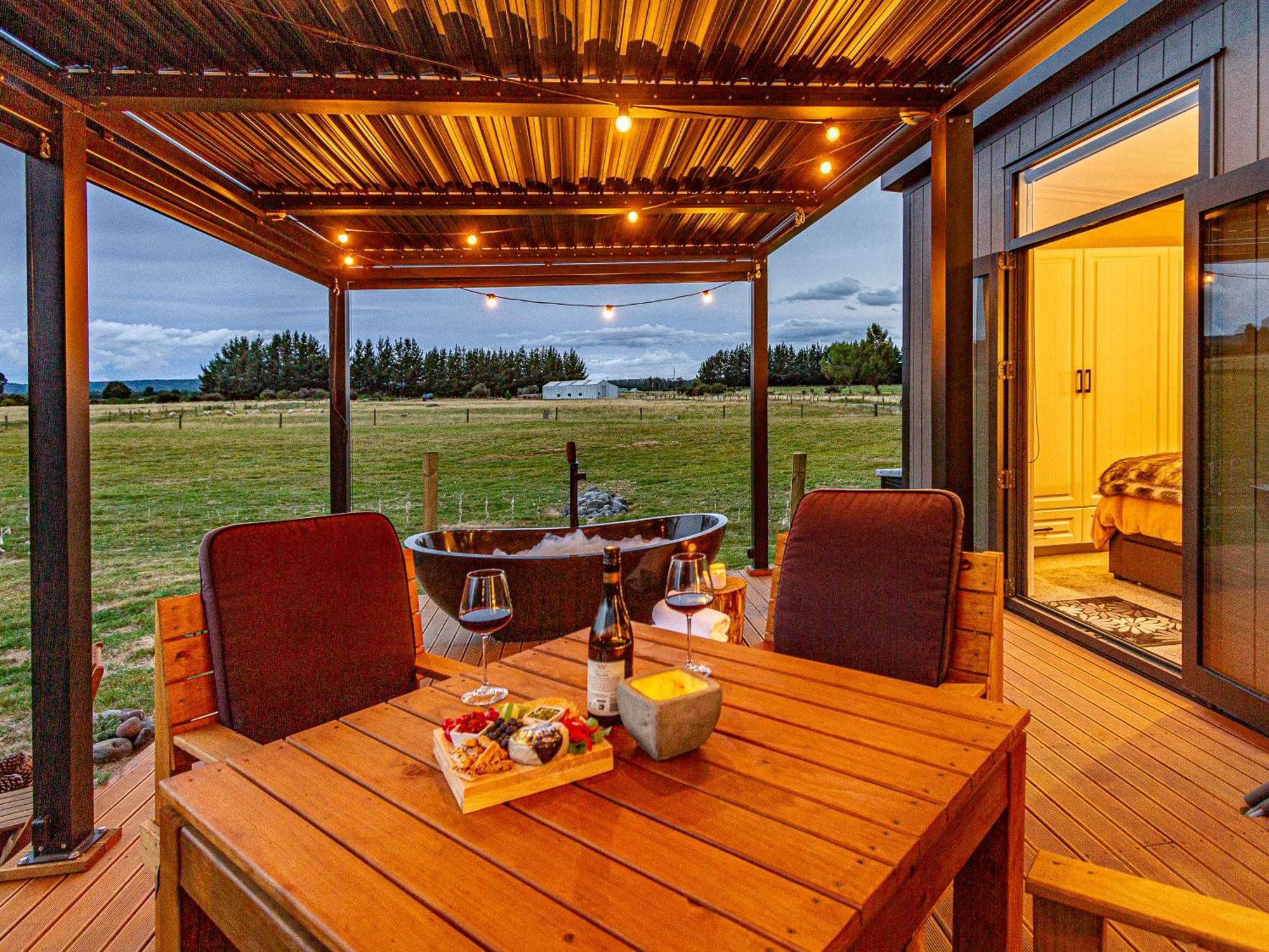 Mangateitei Views - Rangataua Tiny Home Охакун Екстериор снимка